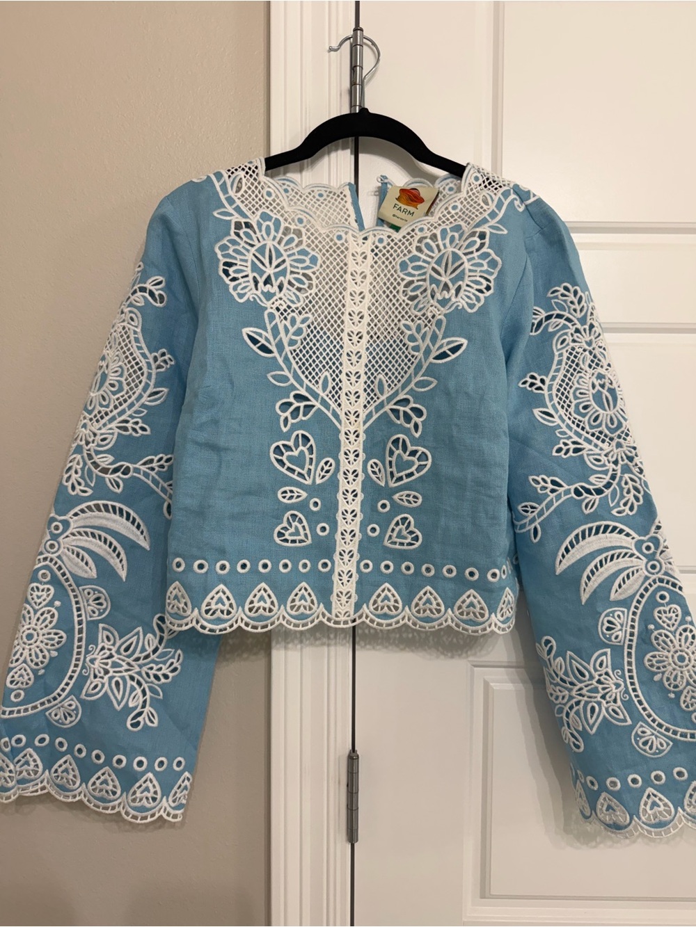 FARM Rio Light Blue
Romantic Richelieu
Blouse - Picture 5 of 8